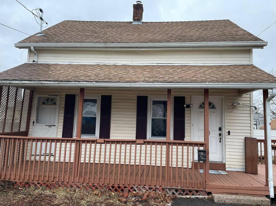 Comfortable Home Away From Home East Hartford Exteriör bild